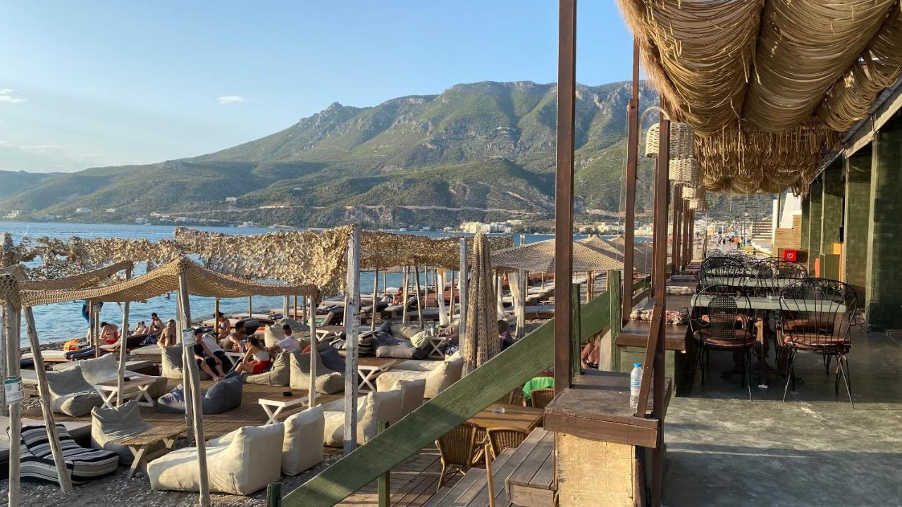 Loutraki Beach & Casino Condo Kültér fotó